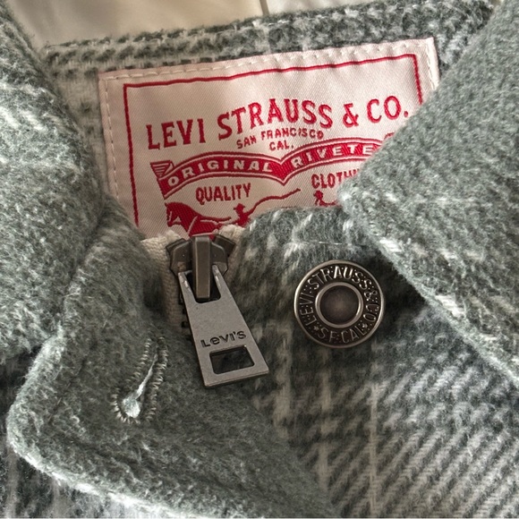 Levi's Women’s Plaid Shirt Jacket Size S - Picture 16 of 16